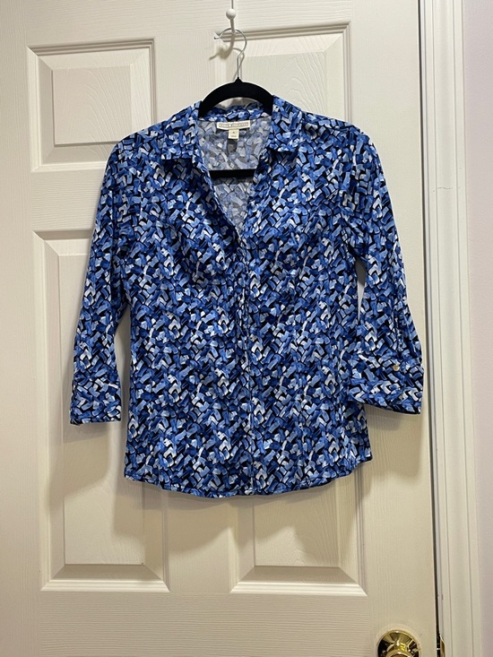 Dana Buchman Tops - Dana Buchman Blue Abstract Print Button-Down Shirt